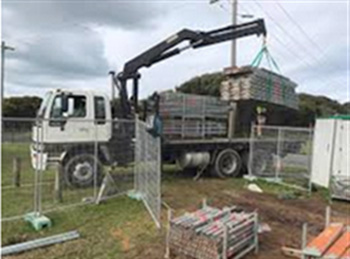 Crane: : unstable Loads + Swing Zone+ Drop Zone